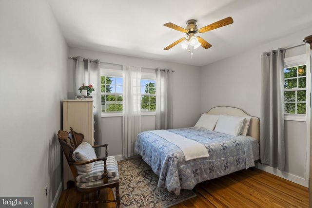15 E TAMPA AVE, Cherry Hill, NJ 08034