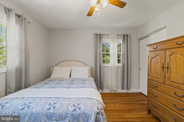 15 E TAMPA AVE, Cherry Hill, NJ 08034