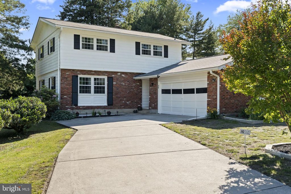 15 E TAMPA AVE, Cherry Hill, NJ 08034