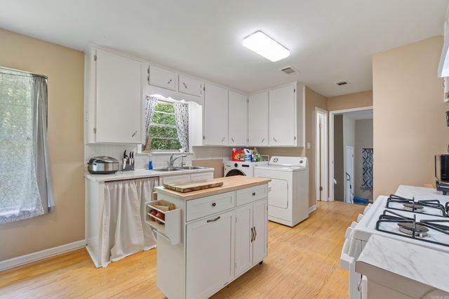 553 Nutt Farm Road, Bigelow, AR 72016