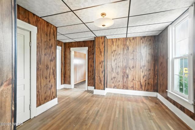 408 W Benton Street, Wapakoneta, OH 45895