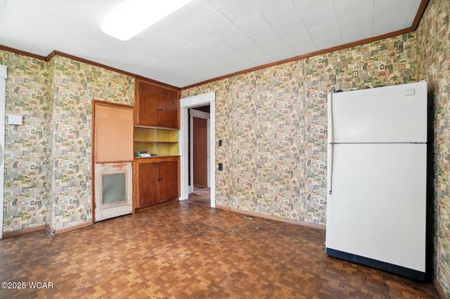 408 W Benton Street, Wapakoneta, OH 45895