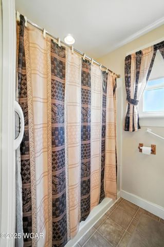 408 W Benton Street, Wapakoneta, OH 45895