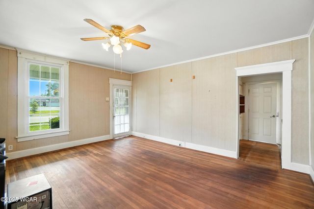 408 W Benton Street, Wapakoneta, OH 45895