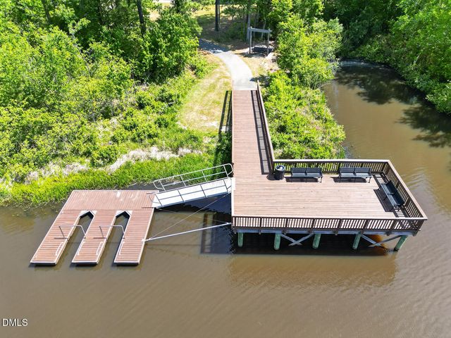802 King Lake Court, Fuquay Varina, NC 27526
