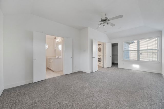 5951 S Loop E 57, Houston, TX 77033