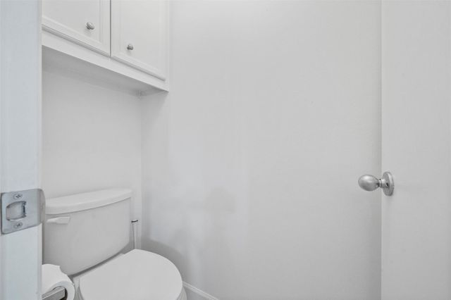 5951 S Loop E 57, Houston, TX 77033