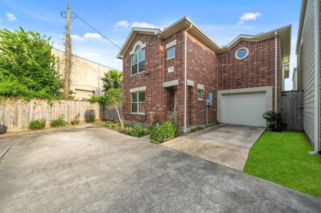 5951 S Loop E 57, Houston, TX 77033