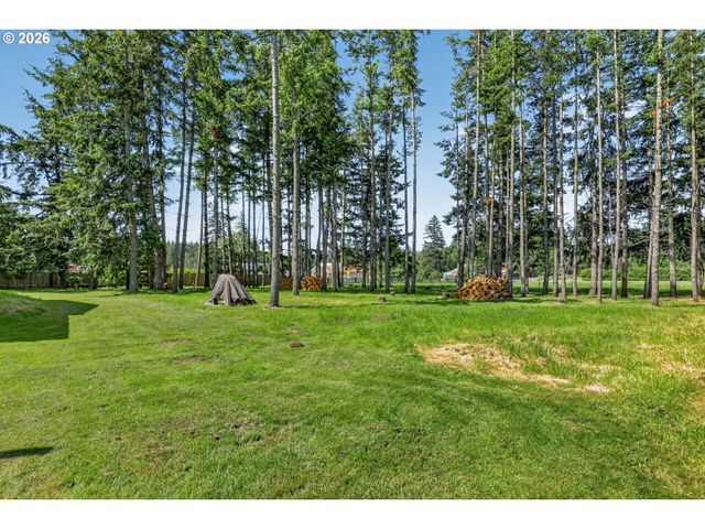 33951 Se COUPLAND Rd, Estacada, OR 97023