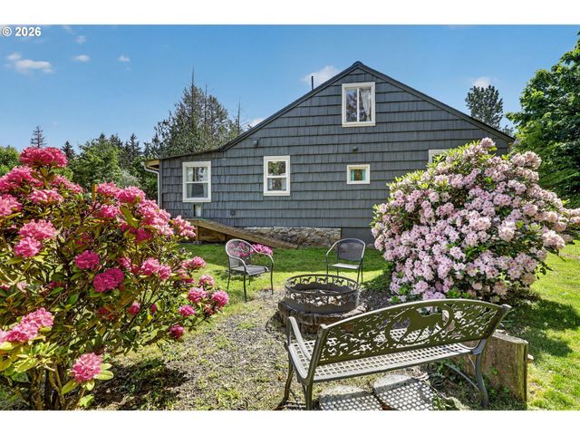 33951 Se COUPLAND Rd, Estacada, OR 97023