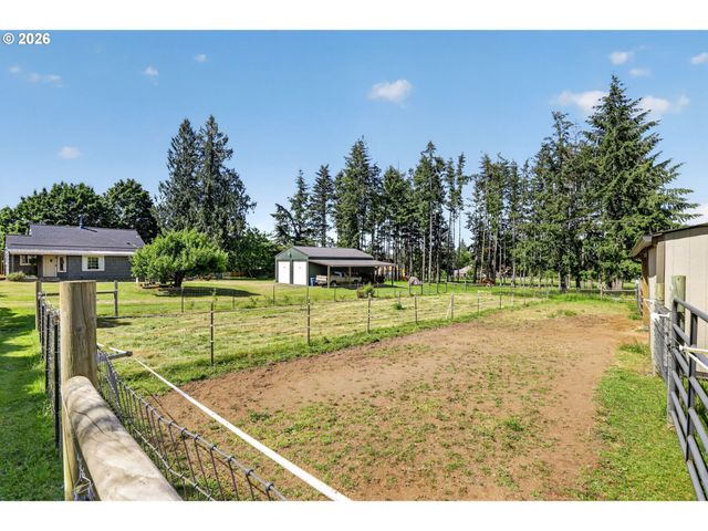 33951 Se COUPLAND Rd, Estacada, OR 97023