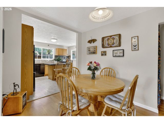 33951 Se COUPLAND Rd, Estacada, OR 97023