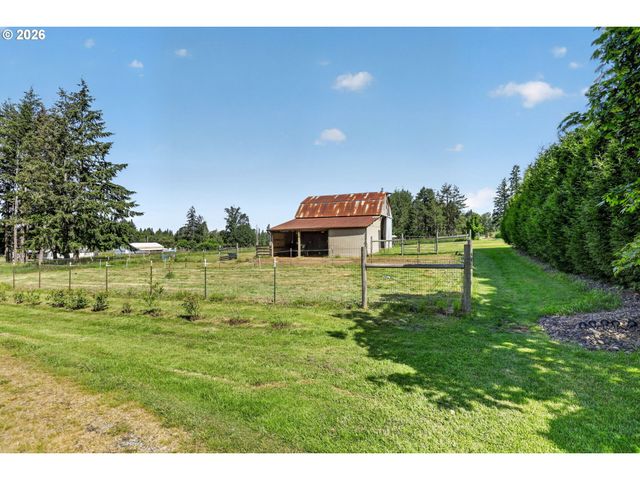 33951 Se COUPLAND Rd, Estacada, OR 97023