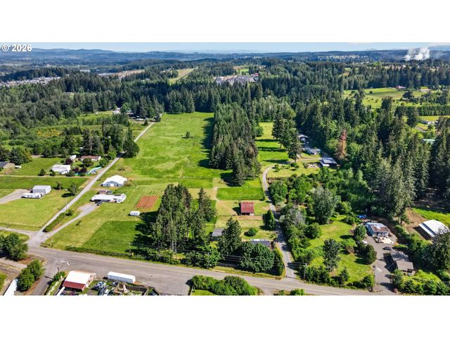 33951 Se COUPLAND Rd, Estacada, OR 97023