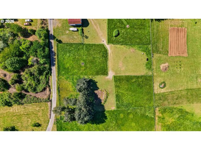 33951 Se COUPLAND Rd, Estacada, OR 97023