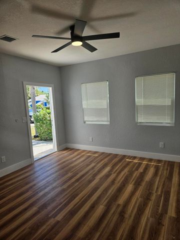 717 Selkirk Street, West Palm Beach, FL 33405