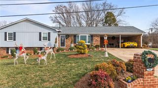 100 MONROE Drive, Lexington, NC 27295