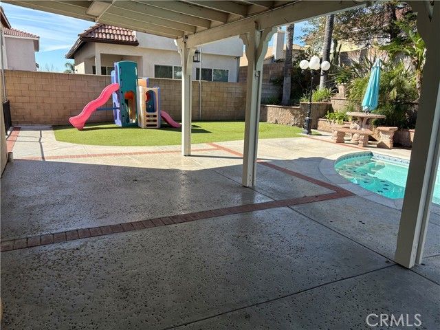 14610 Arizona Street, Fontana, CA 92336