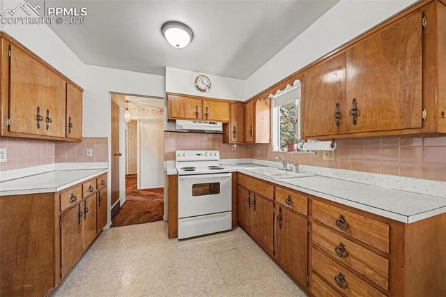 50 N Dartmouth Street, Colorado Springs, CO 80911