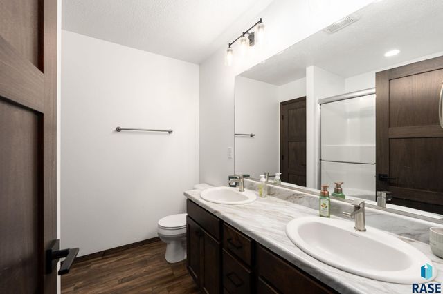 710 Prairieside Trl Trail, Harrisburg, SD 57032