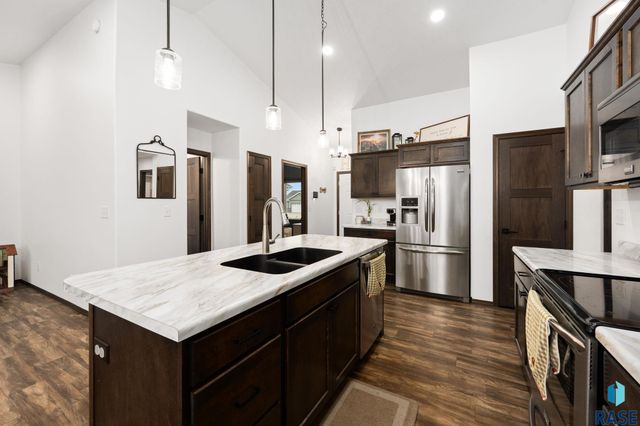 710 Prairieside Trl Trail, Harrisburg, SD 57032