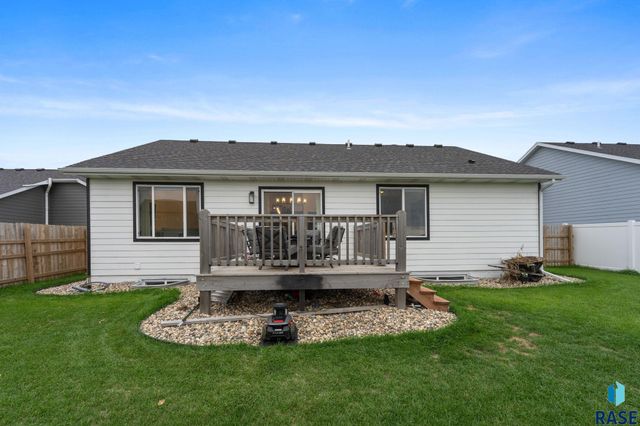 710 Prairieside Trl Trail, Harrisburg, SD 57032