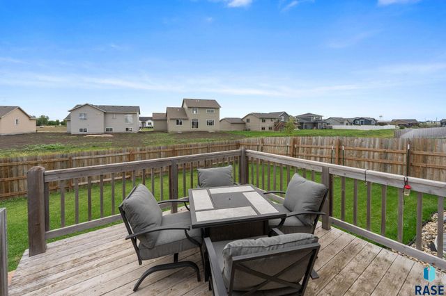 710 Prairieside Trl Trail, Harrisburg, SD 57032