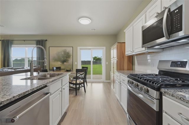 1261 Round Leaf Road, Edmond, OK 73034