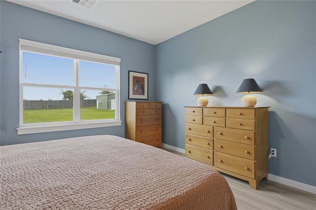 1261 Round Leaf Road, Edmond, OK 73034