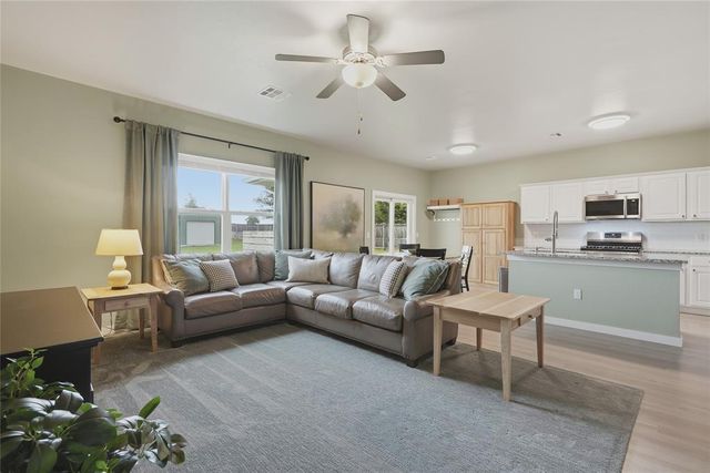 1261 Round Leaf Road, Edmond, OK 73034