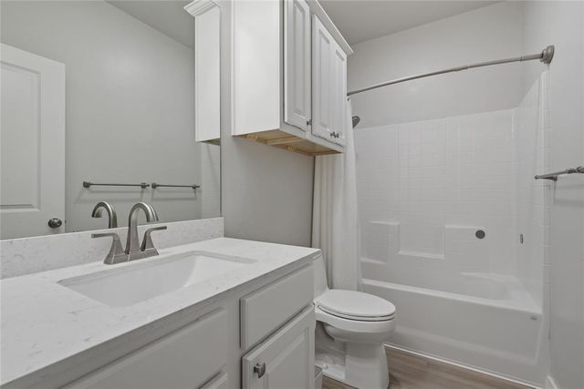 1261 Round Leaf Road, Edmond, OK 73034