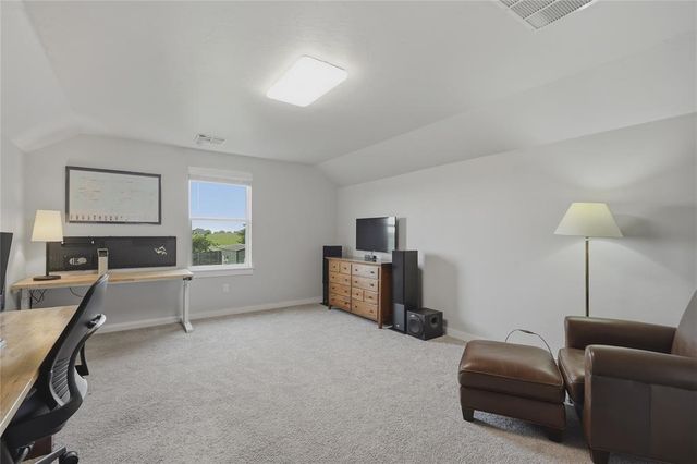 1261 Round Leaf Road, Edmond, OK 73034