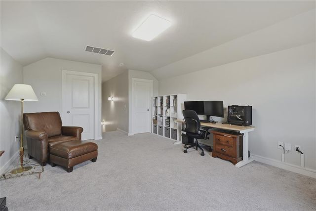 1261 Round Leaf Road, Edmond, OK 73034