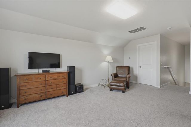 1261 Round Leaf Road, Edmond, OK 73034