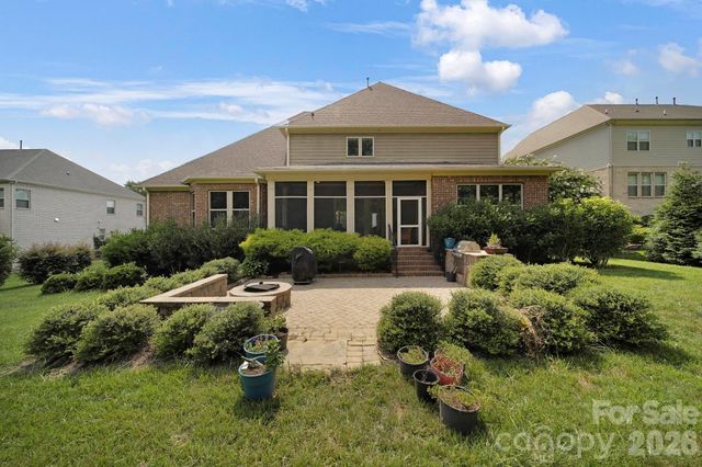 105 Highclere Drive, Waxhaw, NC 28173