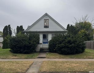 1534 39TH Street, Rock Island, IL 61201