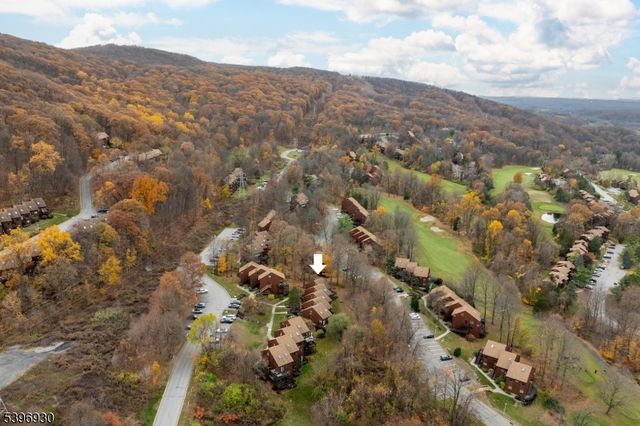 4 Sunrise Dr 10, Vernon Twp., NJ 07462