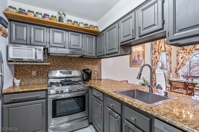 4 Sunrise Dr 10, Vernon Twp., NJ 07462