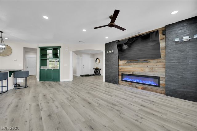 7566 Mezzanine View Avenue, Las Vegas, NV 89178