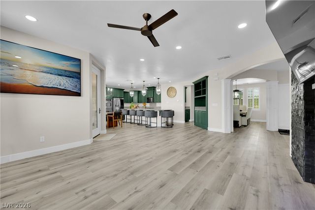7566 Mezzanine View Avenue, Las Vegas, NV 89178