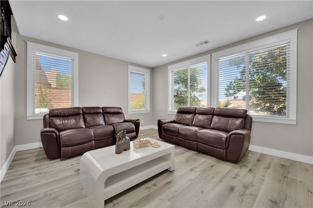 7566 Mezzanine View Avenue, Las Vegas, NV 89178