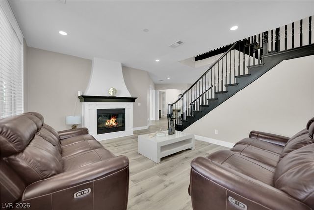 7566 Mezzanine View Avenue, Las Vegas, NV 89178