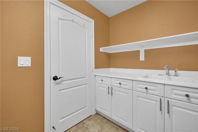7566 Mezzanine View Avenue, Las Vegas, NV 89178