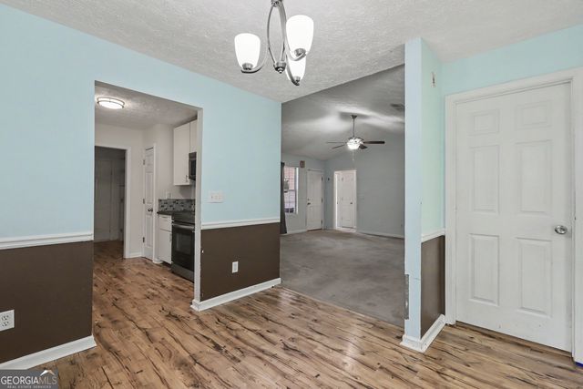 106 Claire Court, Griffin, GA 30223