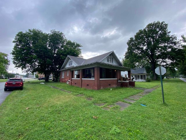 101 NE 4th, England, AR 72046