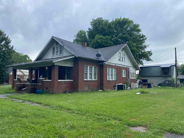 101 NE 4th, England, AR 72046