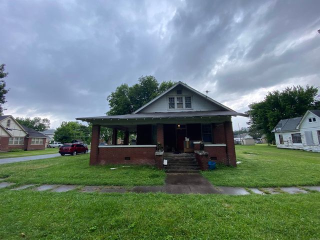 101 NE 4th, England, AR 72046