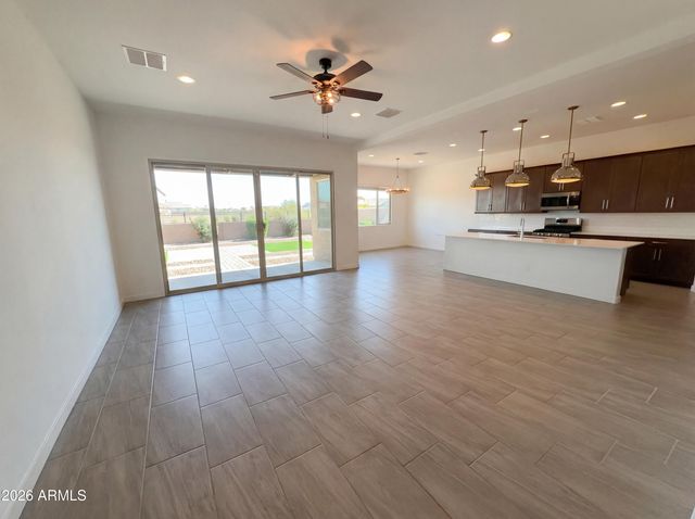 4411 N 93RD Drive, Phoenix, AZ 85037