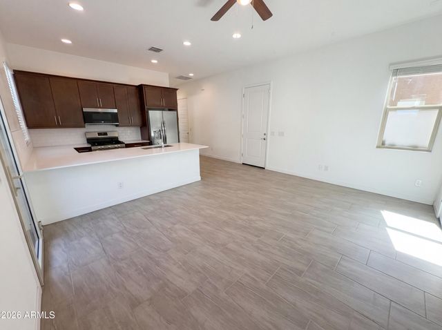 4411 N 93RD Drive, Phoenix, AZ 85037