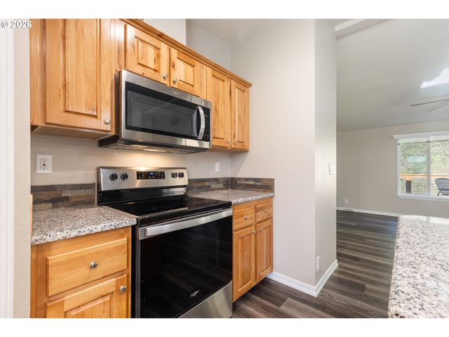 66017 N BAY Rd, North Bend, OR 97459